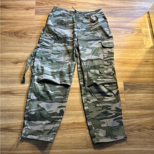 Multicolored Cargo Pants with Camouflage Pattern